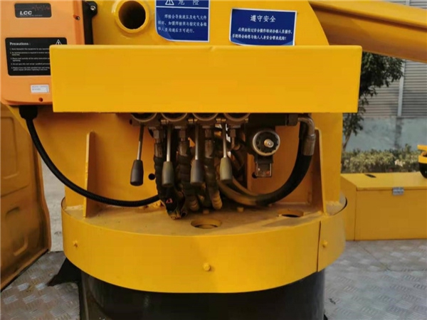 {title}